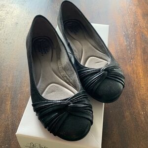 Life Stride Velocity with Memory Foam Black Shoes